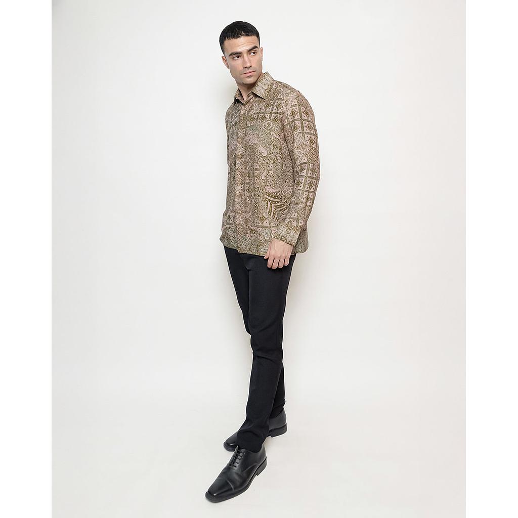 Hand-Drawn Batik Shirt With Bisma Latar Tambal Kartu Kawung Pattern