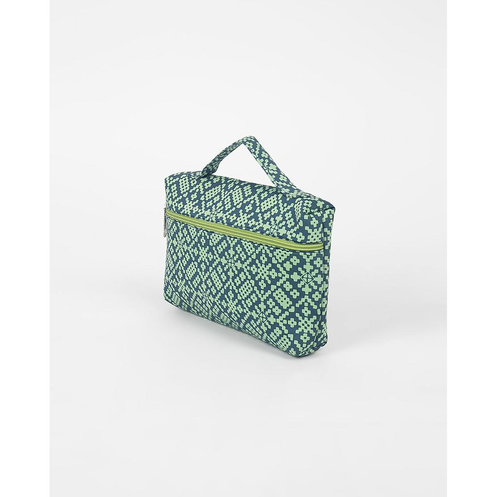 Cosmetic Bag Handle