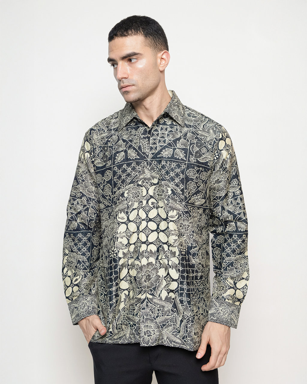 Hand-Drawn Batik Shirt With Krisna Latar Tambal Kawung Ganggeng Pattern