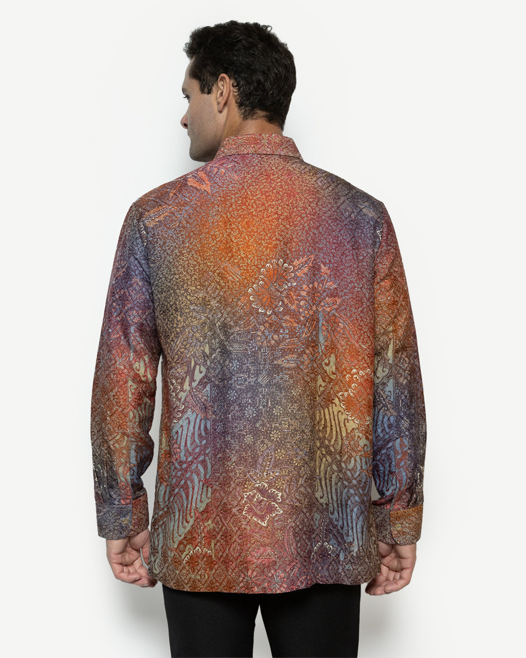 Hand-Drawn Batik Shirt With Boket Junjung Drajat Pattern